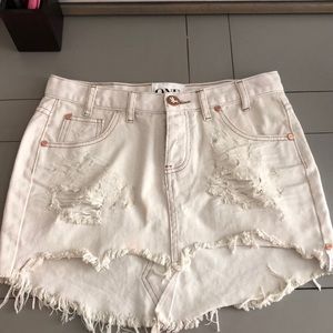 One Teaspoon Off White Denim Skirt Size 26